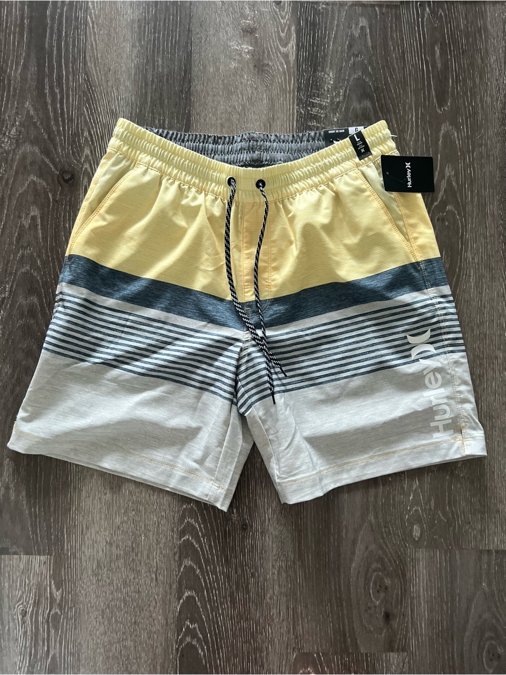 Hurley Men’s Large Yellow, Gray & White Striped Swim Shorts